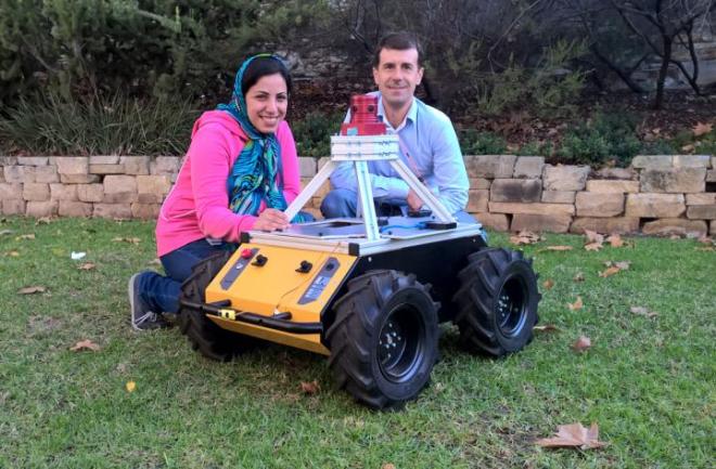 UNIVERSITY OF ADELAIDE PH.D. STUDENT ZAHRA BAGHERI AND SUPERVISOR PROFESSOR BENJAMIN CAZZOLATO (SCHOOL OF MECHANICAL ENGINEERING) WITH THE ROBOT UNDER DEVELOPMENT. CREDIT: THE UNIVERSITY OF ADELAIDE